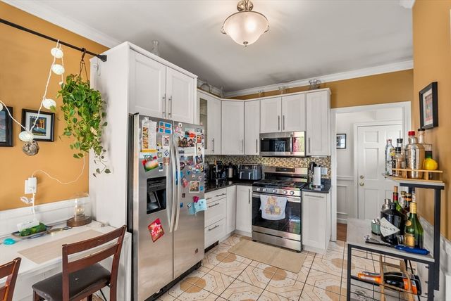 190 Walnut St, Watertown, MA 02472