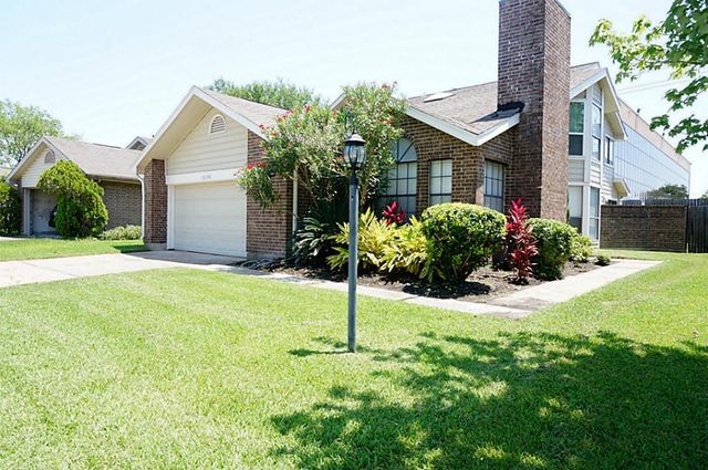 1511 Bradney Drive, Houston, TX 77077