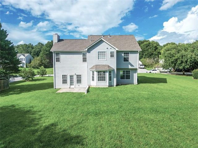 1070 Big Haynes Drive, Grayson, GA 30017