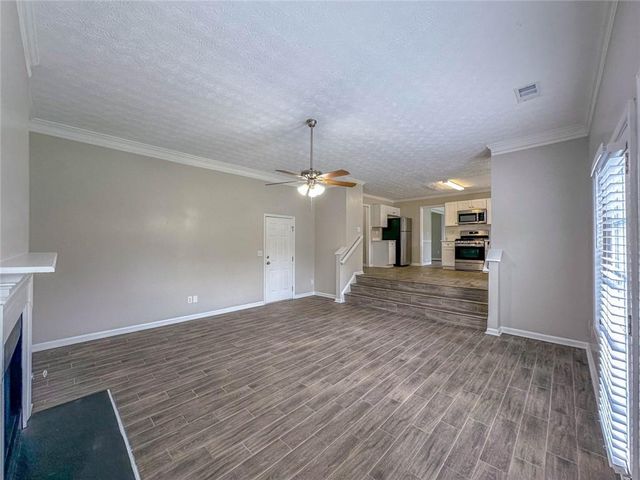 1070 Big Haynes Drive, Grayson, GA 30017
