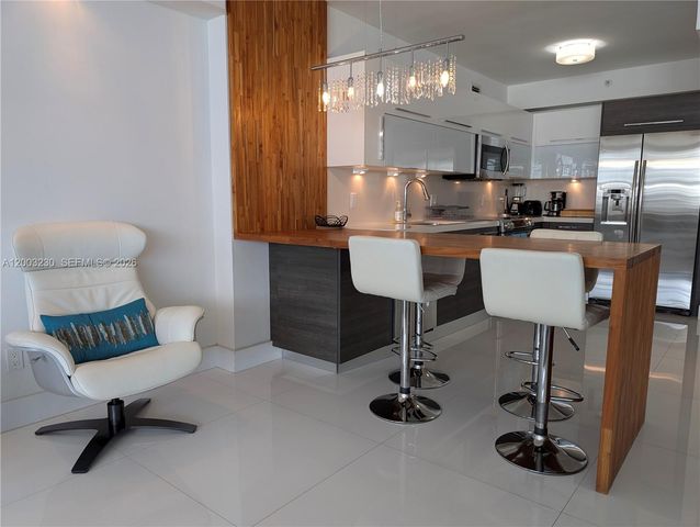 100 Lincoln Rd 1008, Miami Beach, FL 33139