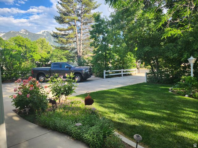 2329 E WOODCHUCK CIR, Sandy, UT 84093