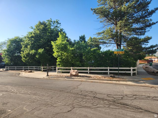 2329 E WOODCHUCK CIR, Sandy, UT 84093