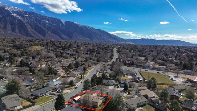 2329 E WOODCHUCK CIR, Sandy, UT 84093