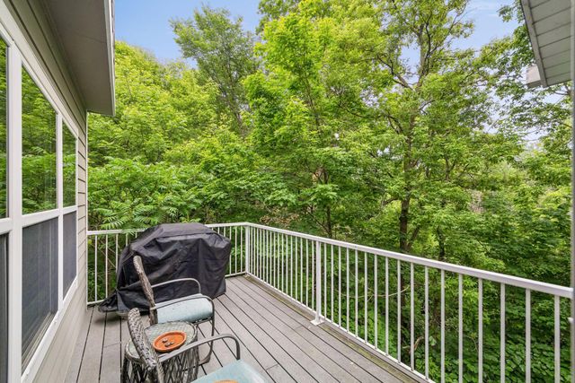 17735 Valley Cove Court, Minnetonka, MN 55345