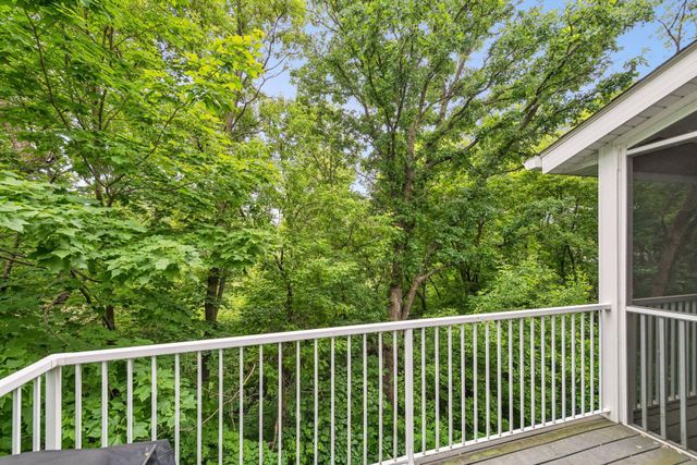 17735 Valley Cove Court, Minnetonka, MN 55345