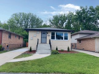 18137 Ravisloe Terrace, Country Club Hills, IL 60478