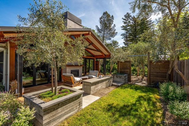 1580 Hillview Pl, St. Helena, CA 94574