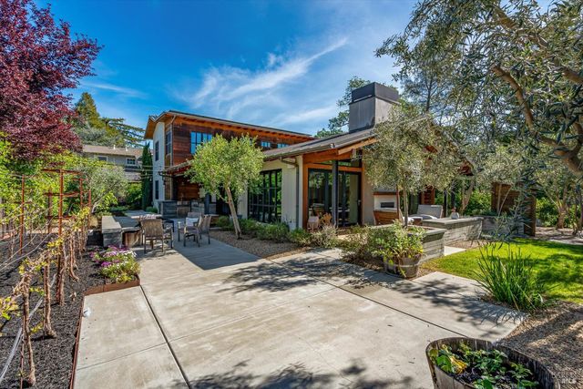 1580 Hillview Pl, St. Helena, CA 94574