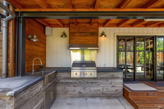 1580 Hillview Pl, St. Helena, CA 94574