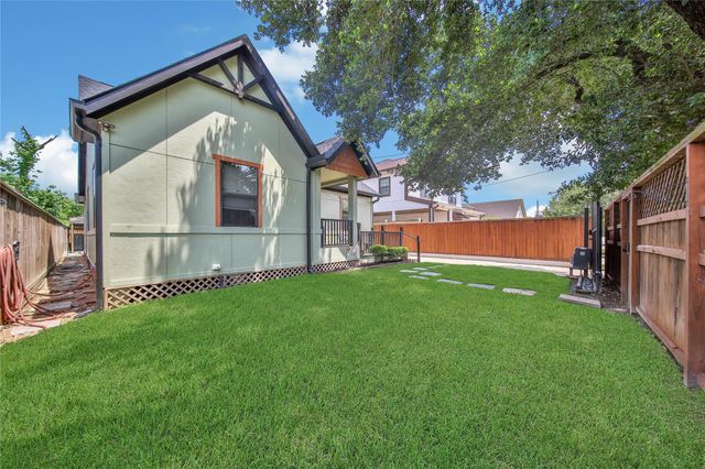 2314 Carr Street, Houston, TX 77026