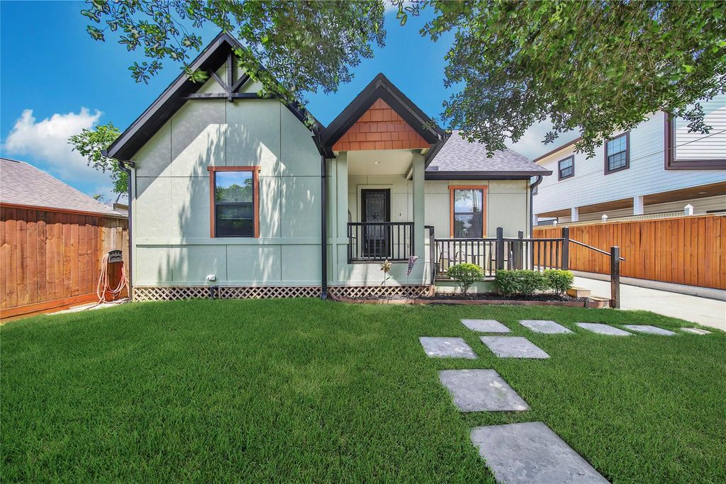 2314 Carr Street, Houston, TX 77026