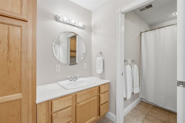 8777 Maricopa Trail, Kalamazoo, MI 49009
