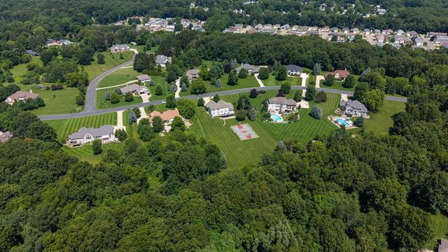 8777 Maricopa Trail, Kalamazoo, MI 49009