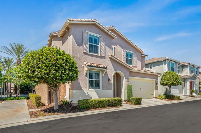 3401 Alcove Way, Clovis, CA 93619