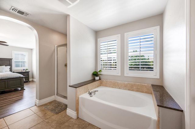 3401 Alcove Way, Clovis, CA 93619