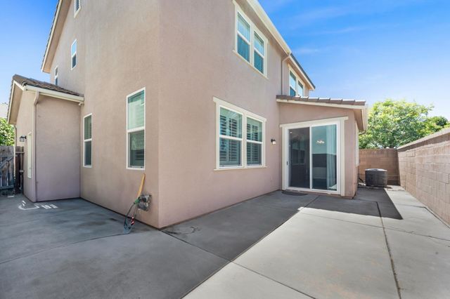 3401 Alcove Way, Clovis, CA 93619