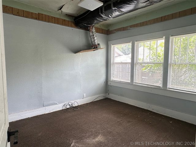1126 E 4th Street, Okmulgee, OK 74447