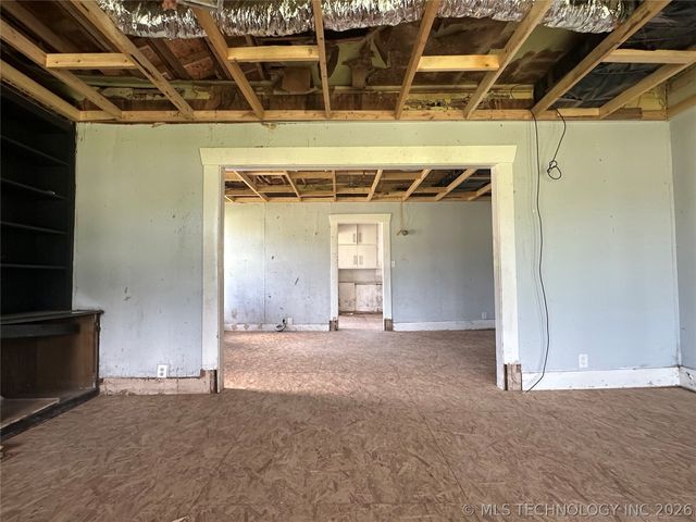 1126 E 4th Street, Okmulgee, OK 74447