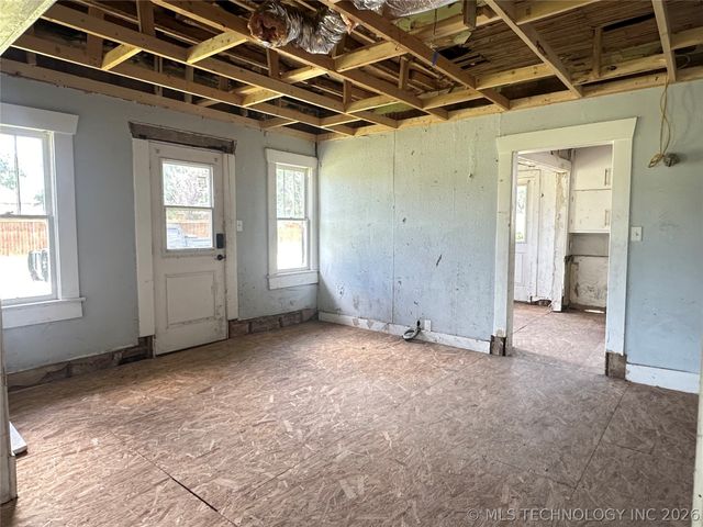1126 E 4th Street, Okmulgee, OK 74447