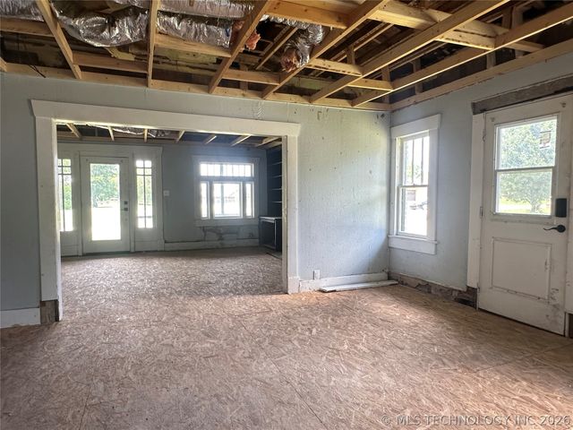 1126 E 4th Street, Okmulgee, OK 74447