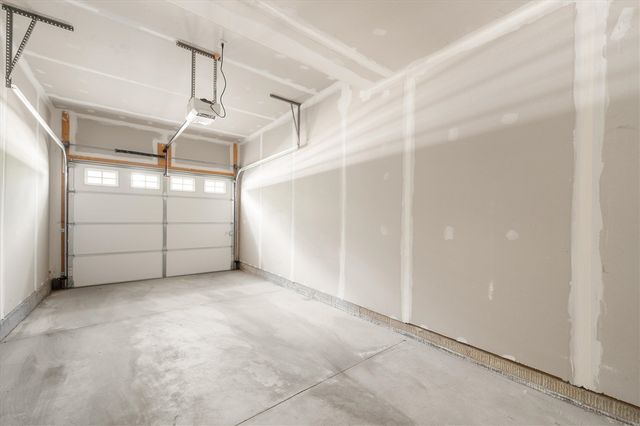 2557 W Towne Street, Ann Arbor, MI 48103