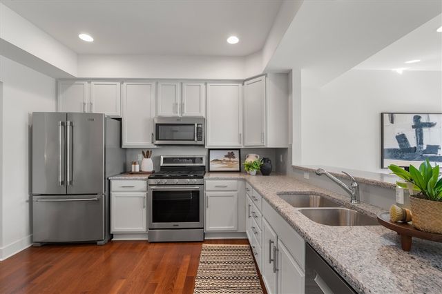 2557 W Towne Street, Ann Arbor, MI 48103
