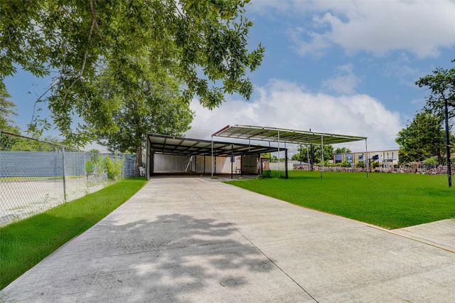 2725 Lone Oak Road, Houston, TX 77093