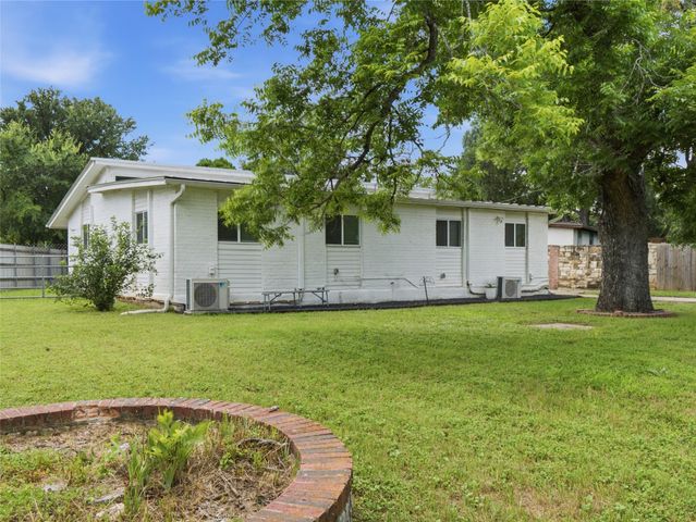 1108 Jolena CIR, Austin, TX 78721