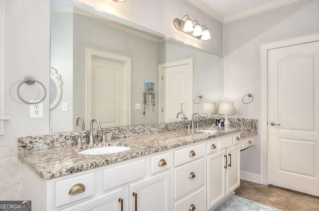 125 Hawthorn Way, Hoschton, GA 30548