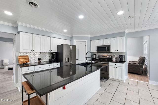 21164 Vances Mill Road, Abingdon, VA 24211
