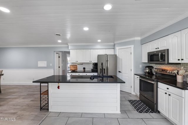 21164 Vances Mill Road, Abingdon, VA 24211