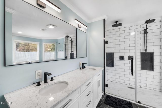 21164 Vances Mill Road, Abingdon, VA 24211