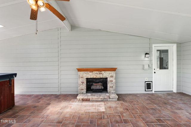 21164 Vances Mill Road, Abingdon, VA 24211