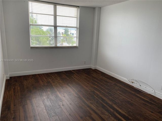 1455 N Treasure Dr 3O, North Bay Village, FL 33141