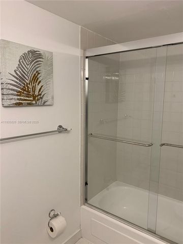 1455 N Treasure Dr 3O, North Bay Village, FL 33141