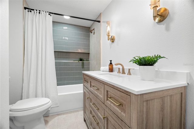 1273 SEDEEVA CIRCLE N, Clearwater, FL 33755