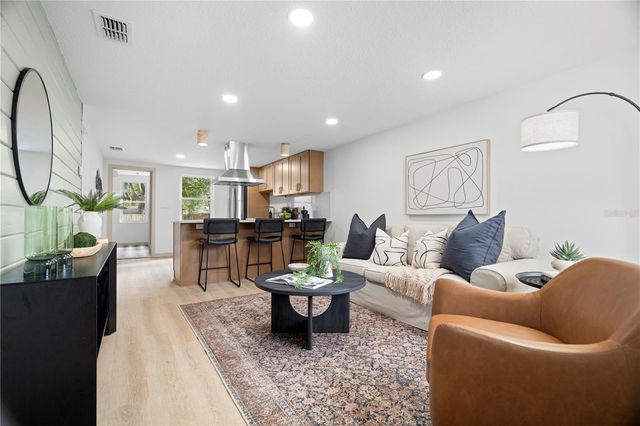 1273 SEDEEVA CIRCLE N, Clearwater, FL 33755