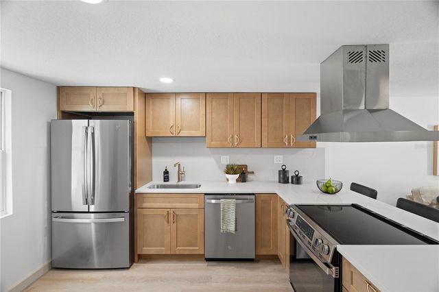 1273 SEDEEVA CIRCLE N, Clearwater, FL 33755