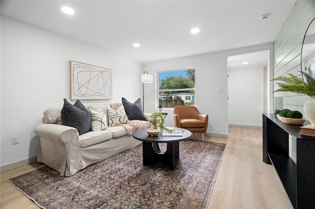 1273 SEDEEVA CIRCLE N, Clearwater, FL 33755