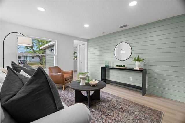 1273 SEDEEVA CIRCLE N, Clearwater, FL 33755