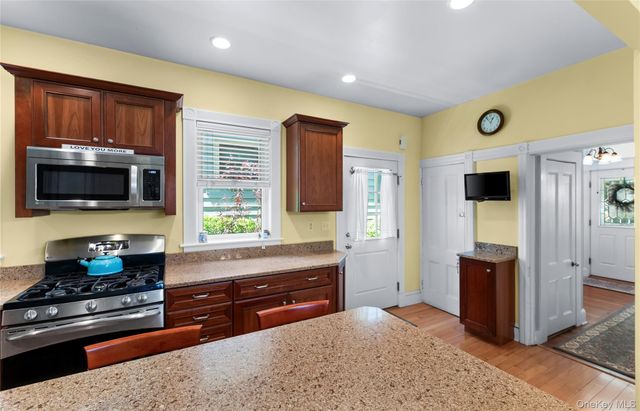 35 4th Avenue, Nyack, NY 10960