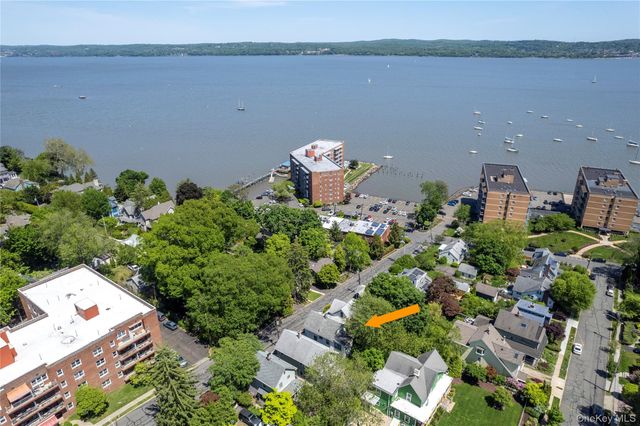 35 4th Avenue, Nyack, NY 10960