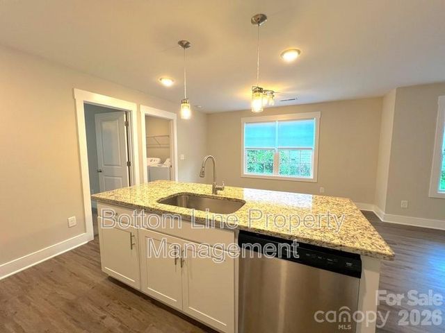 2546 Hemphill Street, Charlotte, NC 28208