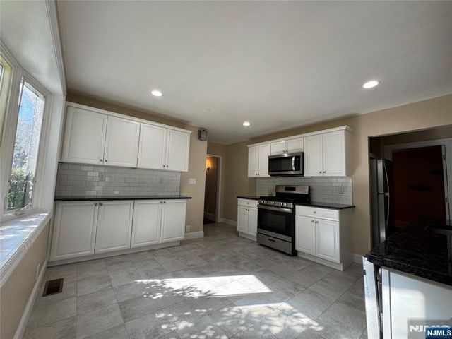 58 1st Avenue, Little Falls, NJ 07424