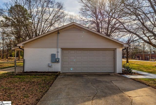 109 Pine Ridge Road, Lyman, SC 29365