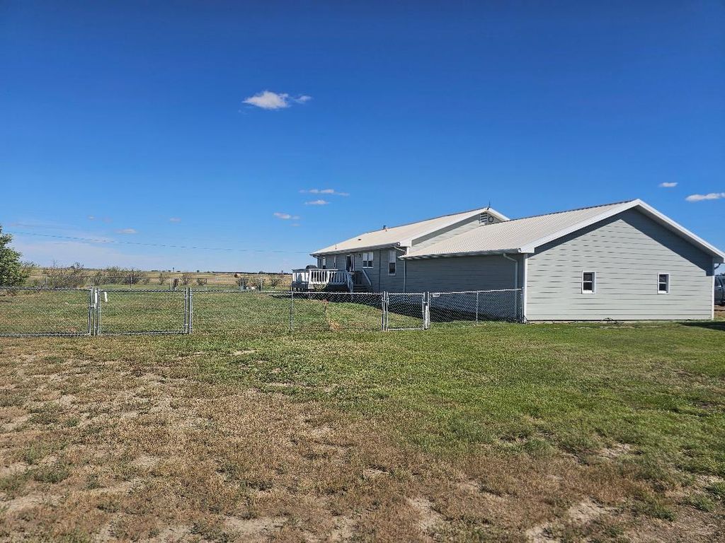 6804 Road 2061, Wolf Point, MT 59201 photo 2