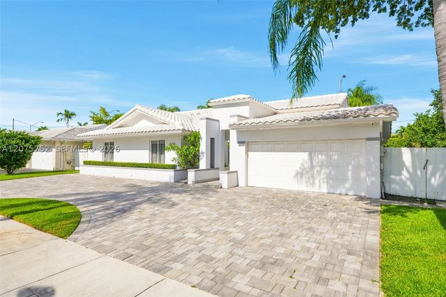 8250 SW 86th Ct, Miami, FL 33143