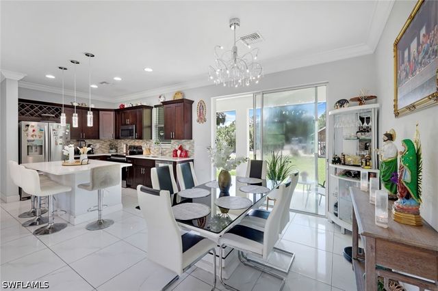 543 20th ST SE, Naples, FL 34117