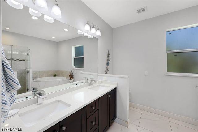 543 20th ST SE, Naples, FL 34117